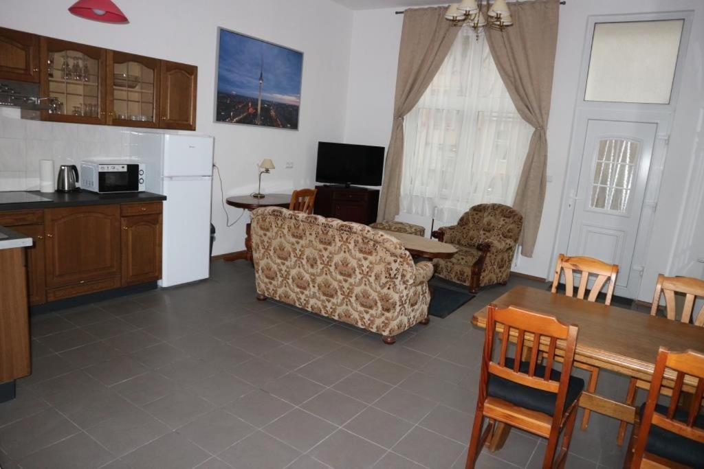 Holiday Home Roy Berlin Exterior photo